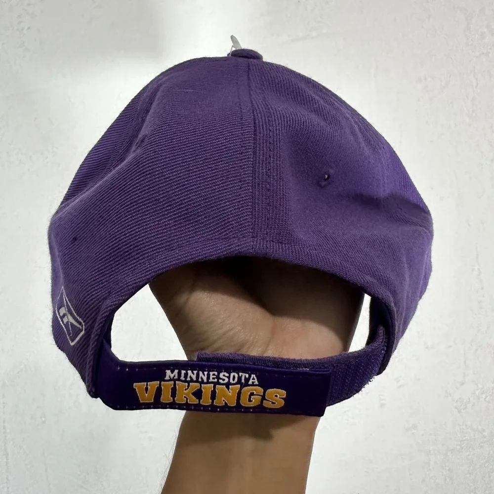 VTG‎ Minnesota Vikings Hat Reebok NFL On Field Team Apparel Strapback Y2K Purple